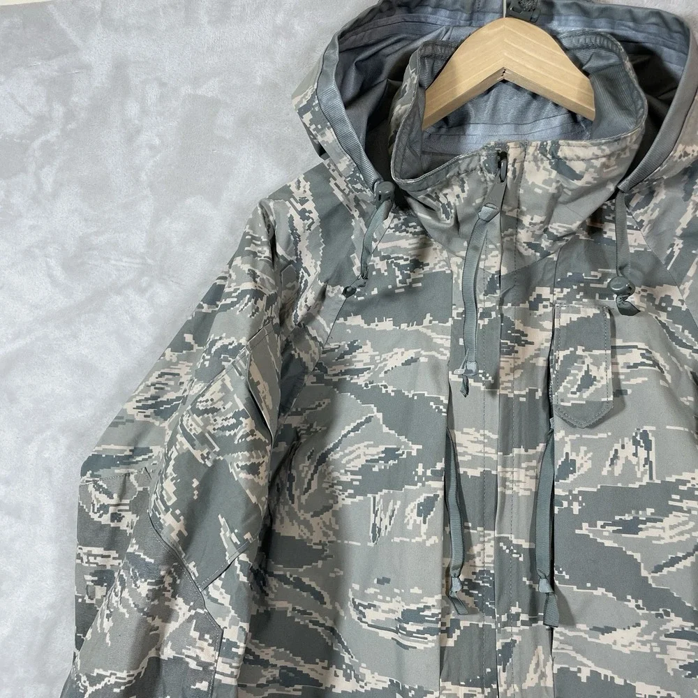 US Air Force Parka APECS All Purpose Environmental  Tiger Stripe Medium Regular